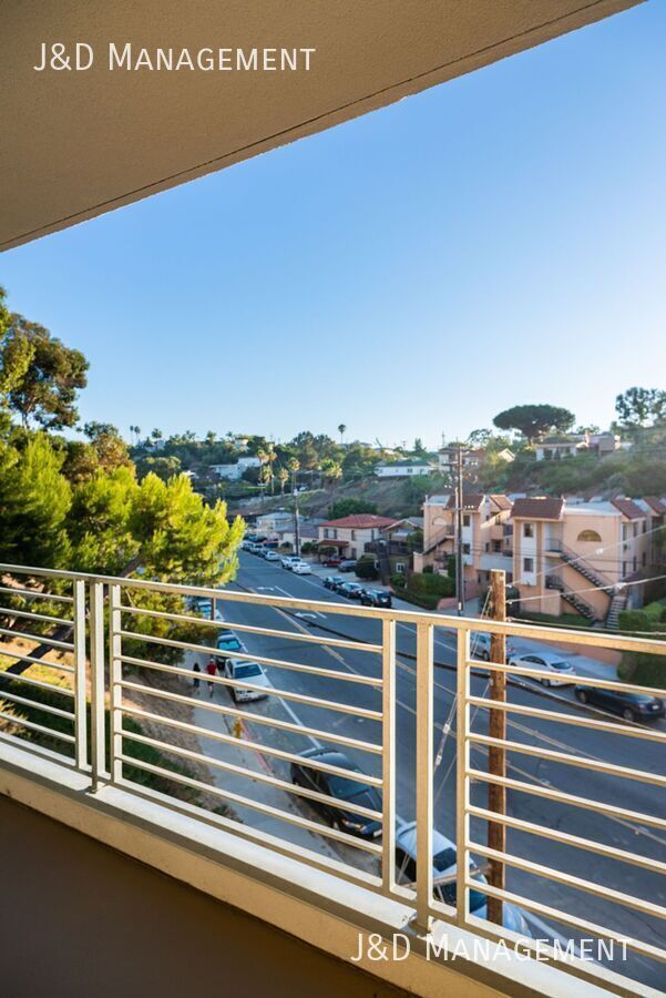 Building Photo - 3333 Reynard Way