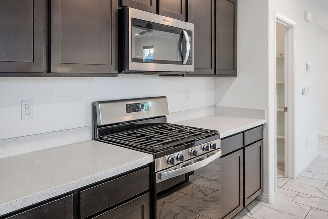 Building Photo - 4302 Eagle Island St