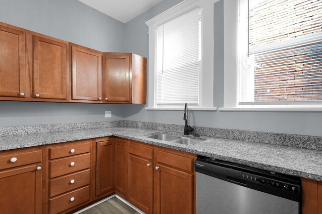 Building Photo - 171-173 N 18th St