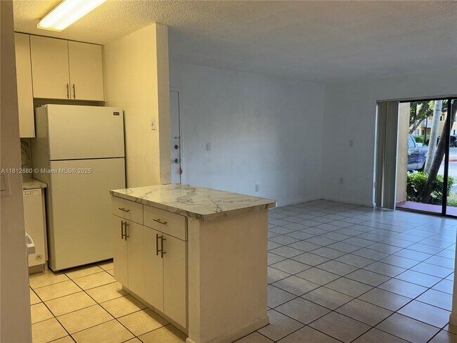 Building Photo - 15600 SW 80th St