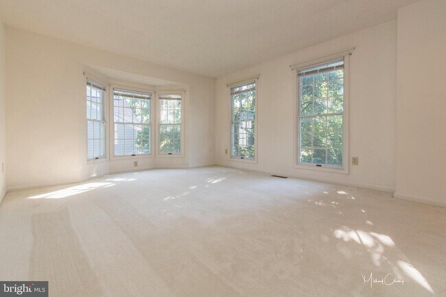 Building Photo - 14114 Silent Wood Way
