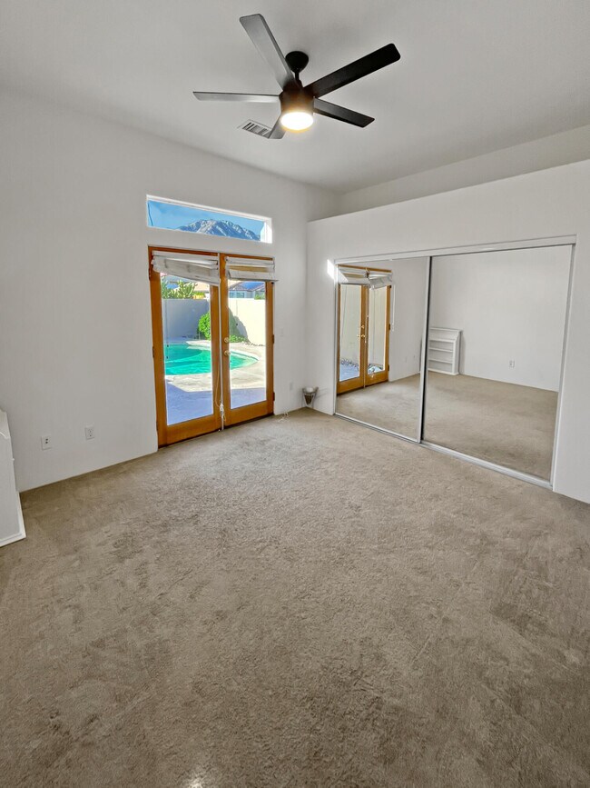 Building Photo - 54670 Avenida Alvarado