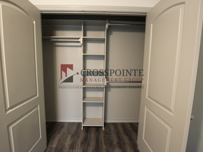 Building Photo - Beautiful 3 Bedroom 2 Bathroom Townhouse in South Tyler! 1/2 OFF FIRST FULL MONTH