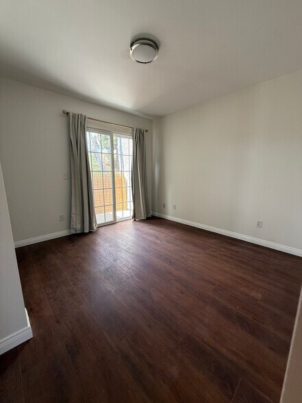Building Photo - 2446 S Centinela Ave