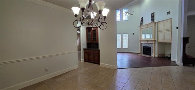 Building Photo - 1001 Llano Trce