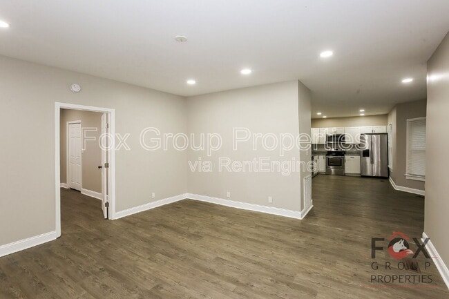 Building Photo - 48 Chestnut Dr SW