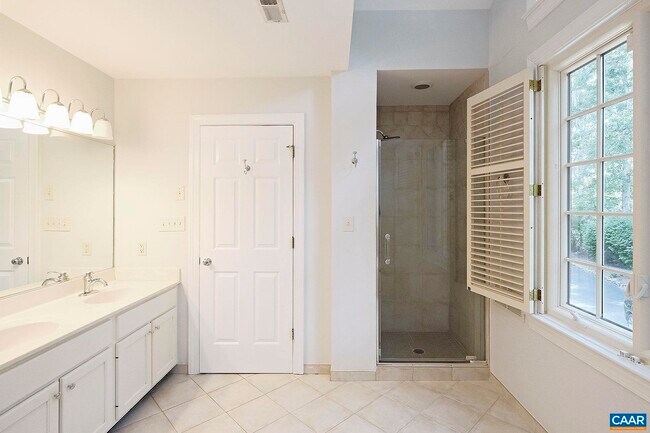 Building Photo - 2952 Cove Trce