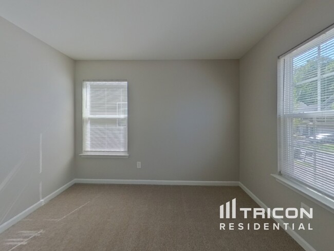 Building Photo - 408 Rook Rd
