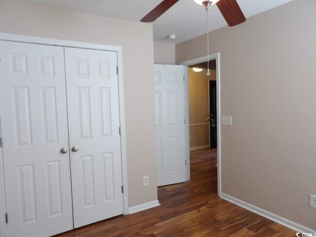 Building Photo - 188 Devonbrook Pl