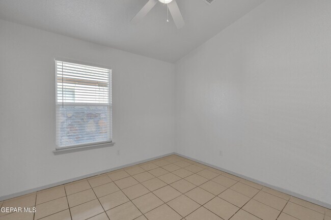 Building Photo - 12077 Castle Keep Cir