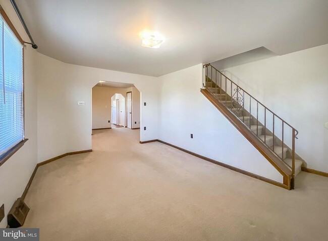 Building Photo - 1153 Greeley Ave