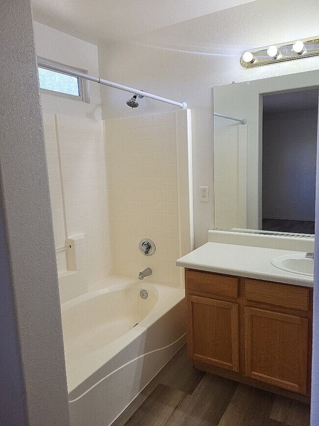 Building Photo - 9940 Brightridge Dr