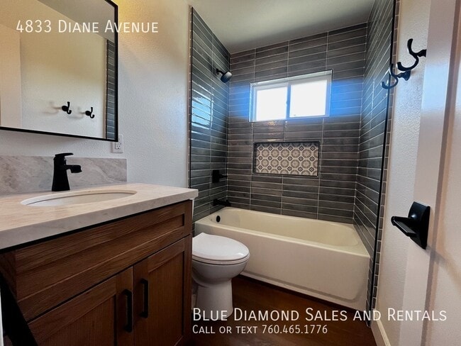 Building Photo - 4833 Diane Ave