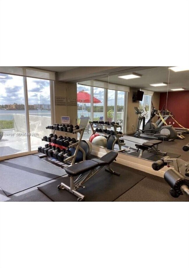 Building Photo - 17050 N Bay Rd