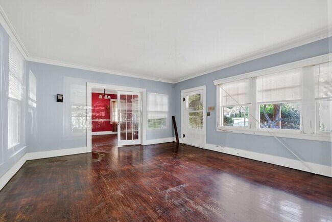 Building Photo - 322 Arlington Ave