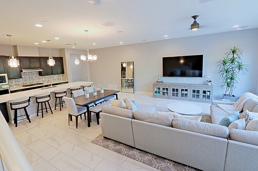 Building Photo - 7350 E Vista Bonita Dr