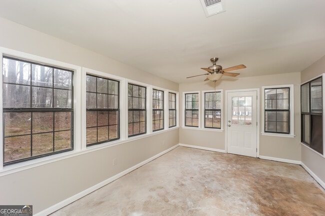 Building Photo - 145 Whitney Way