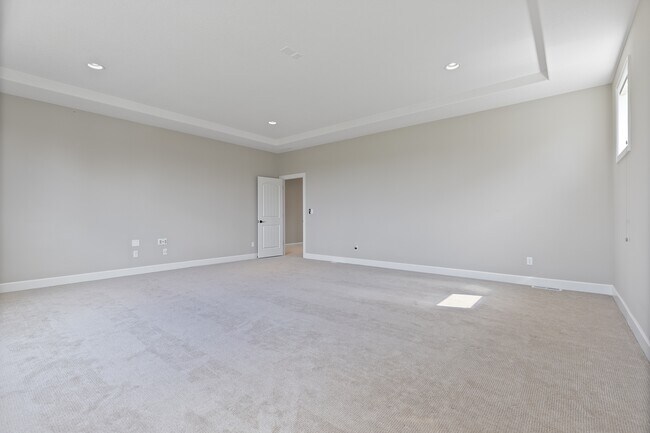 Building Photo - 15430 NW Delia St