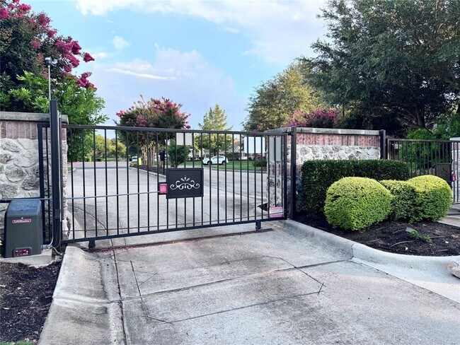 Building Photo - 4332 Teravista Club Dr