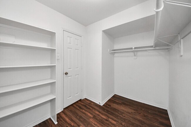 Building Photo - 1903 Ryansbrook Ln