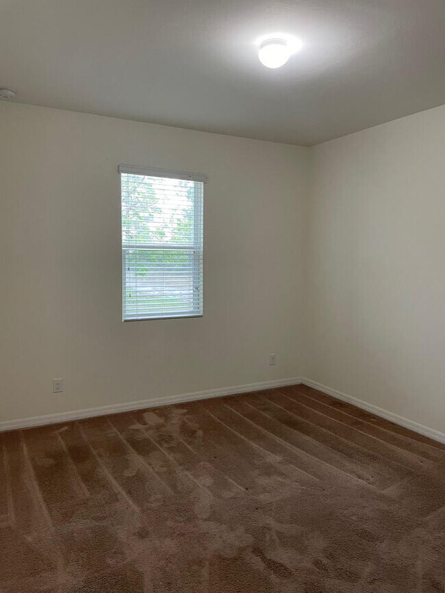 Building Photo - NE Cape Coral Single Family Home