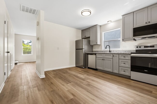 Building Photo - 2509 Stadium Dr