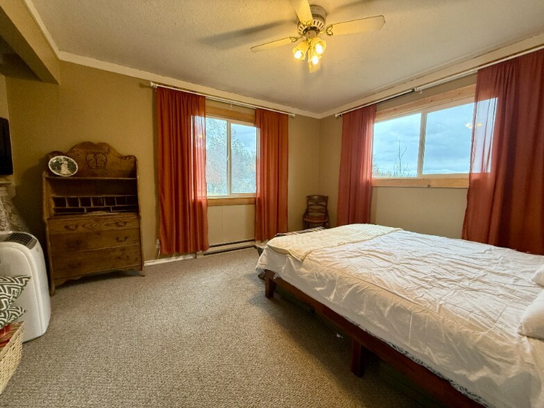 Building Photo - 328 Cougar Trail