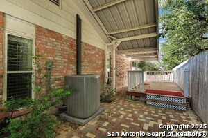 Building Photo - 4439 Greystone Dr