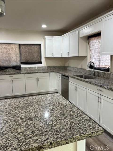 Building Photo - 1500 Palm Dr