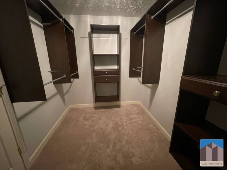 Building Photo - 6132 Millstone Run