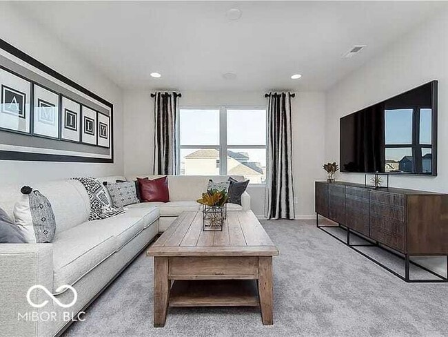 Building Photo - 4894 Oak Hl Dr