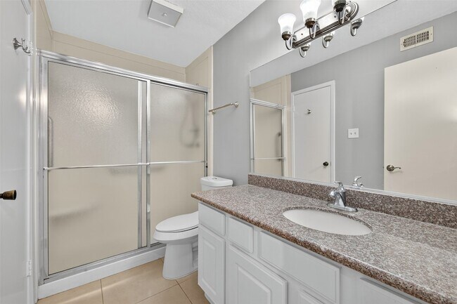 Building Photo - 18800 Egret Bay Blvd