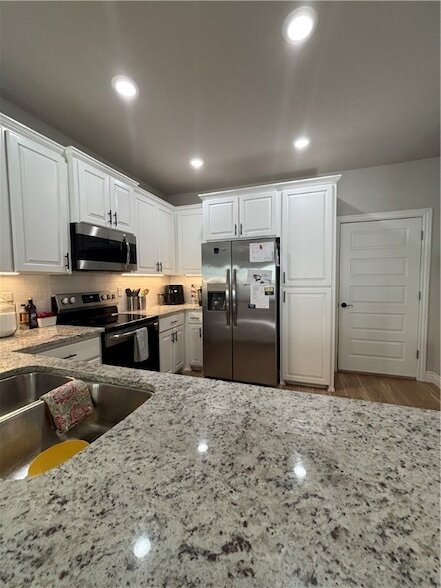 Building Photo - 2252 W Million Ln