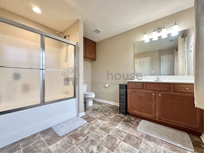 Building Photo - 4824 Kennebeck Ave