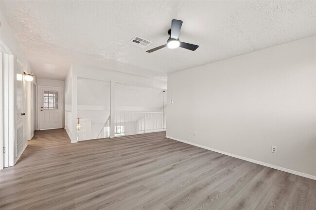 Building Photo - Beechbend Drive, Missouri City, TX 77489 - 4 BR 2.5 BA single-family home