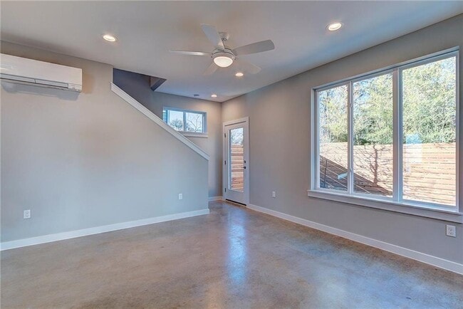 Building Photo - 3602 Clary Wy