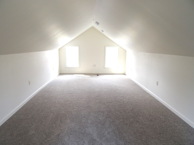 Building Photo - 1390 Mount Joy Rd