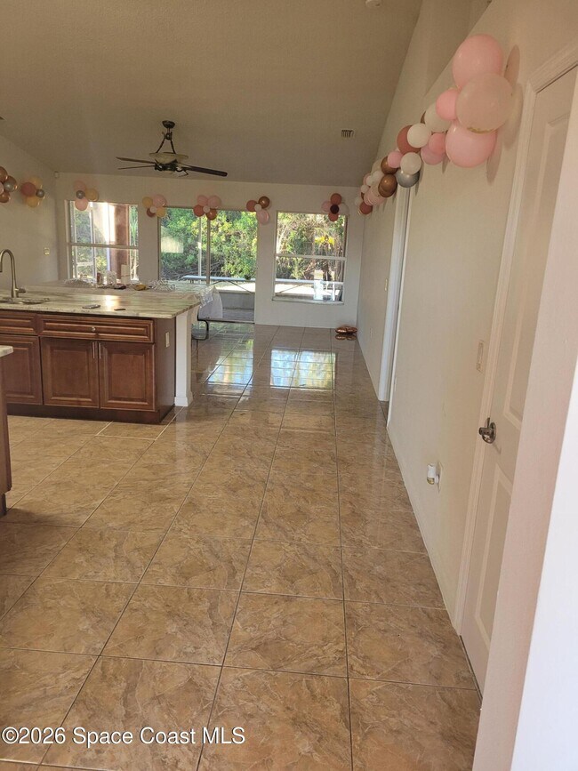 Building Photo - 231 Alcantarra St NW