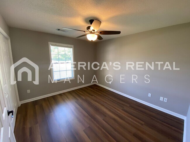 Building Photo - DEPOSIT PENDING!!! - Home for rent in Tuscaloosa! Available to View Now!