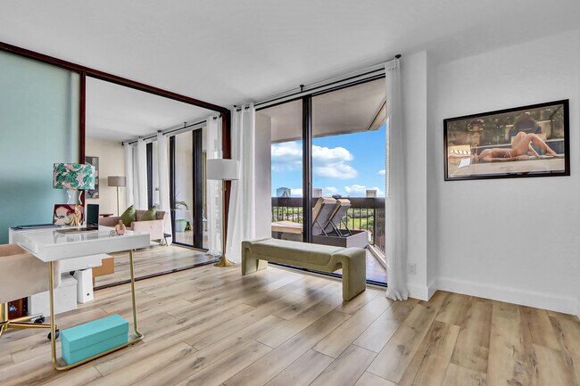 Building Photo - 2000 Presidential Way