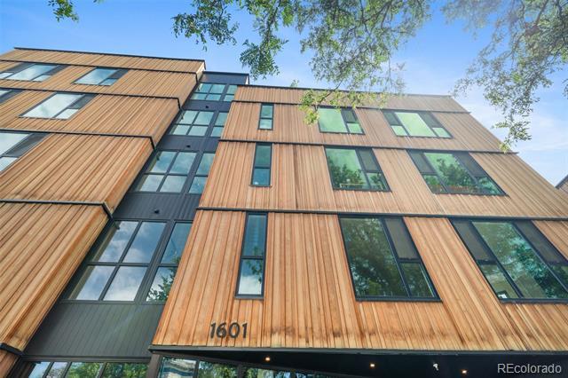 Building Photo - 1601 Park Ave