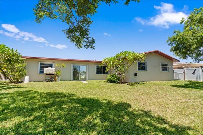 Building Photo - 2160 NW 66th Ave