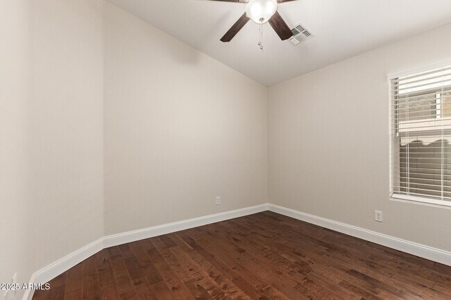 Building Photo - 1444 E Baker Dr