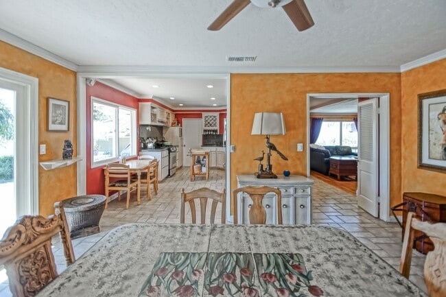 Building Photo - FULLY FURNISHED, CHARMING & AIRY, 4BR2BA MONTEMALAGA HILLTOP HOME W/ “QUEENS NECKLACE” VIEWS, 2-C...