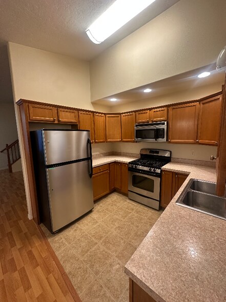 Building Photo - 6140 Austin St