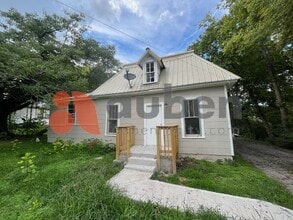 Building Photo - 52 Wilburger St