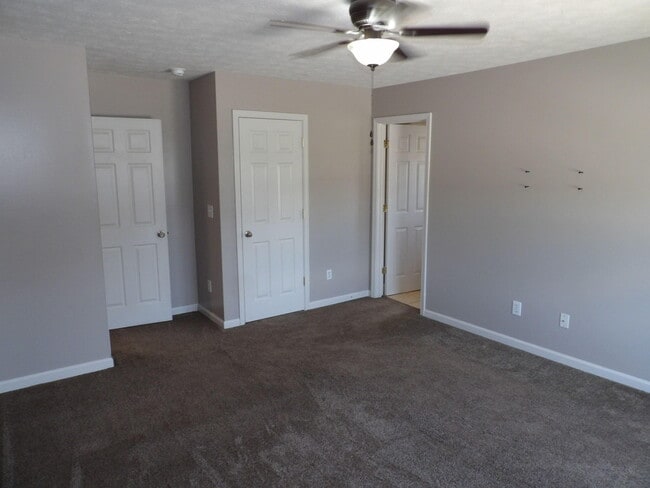 Building Photo - 123 Serena Way