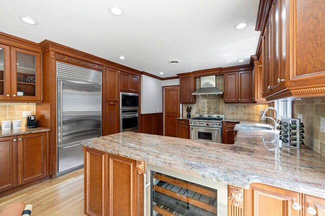 Building Photo - 2A Cherry Ln