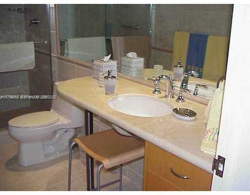 Building Photo - 881 Ocean Dr