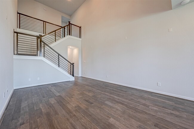 Building Photo - 6570 Scarlet Pond Ln